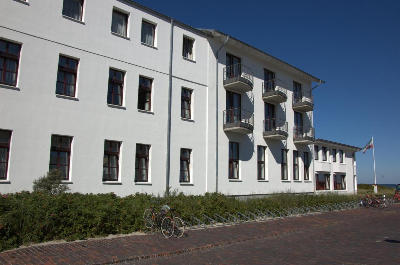 Gaestehaus Germania Wangerooge Bagian luar foto