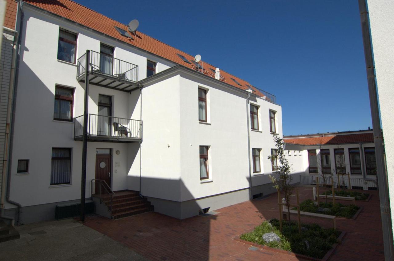 Gaestehaus Germania Wangerooge Bagian luar foto