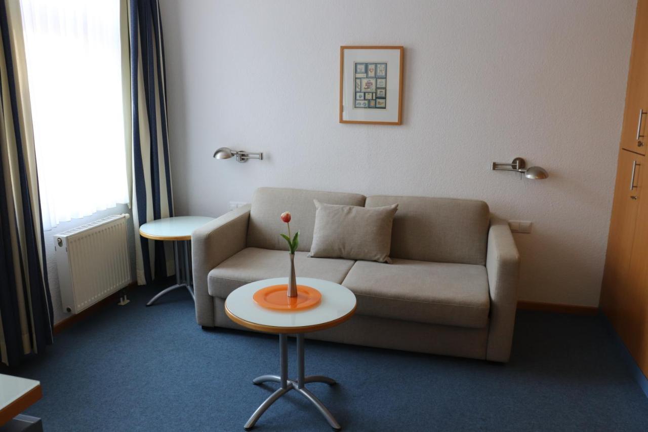 Gaestehaus Germania Wangerooge Bagian luar foto