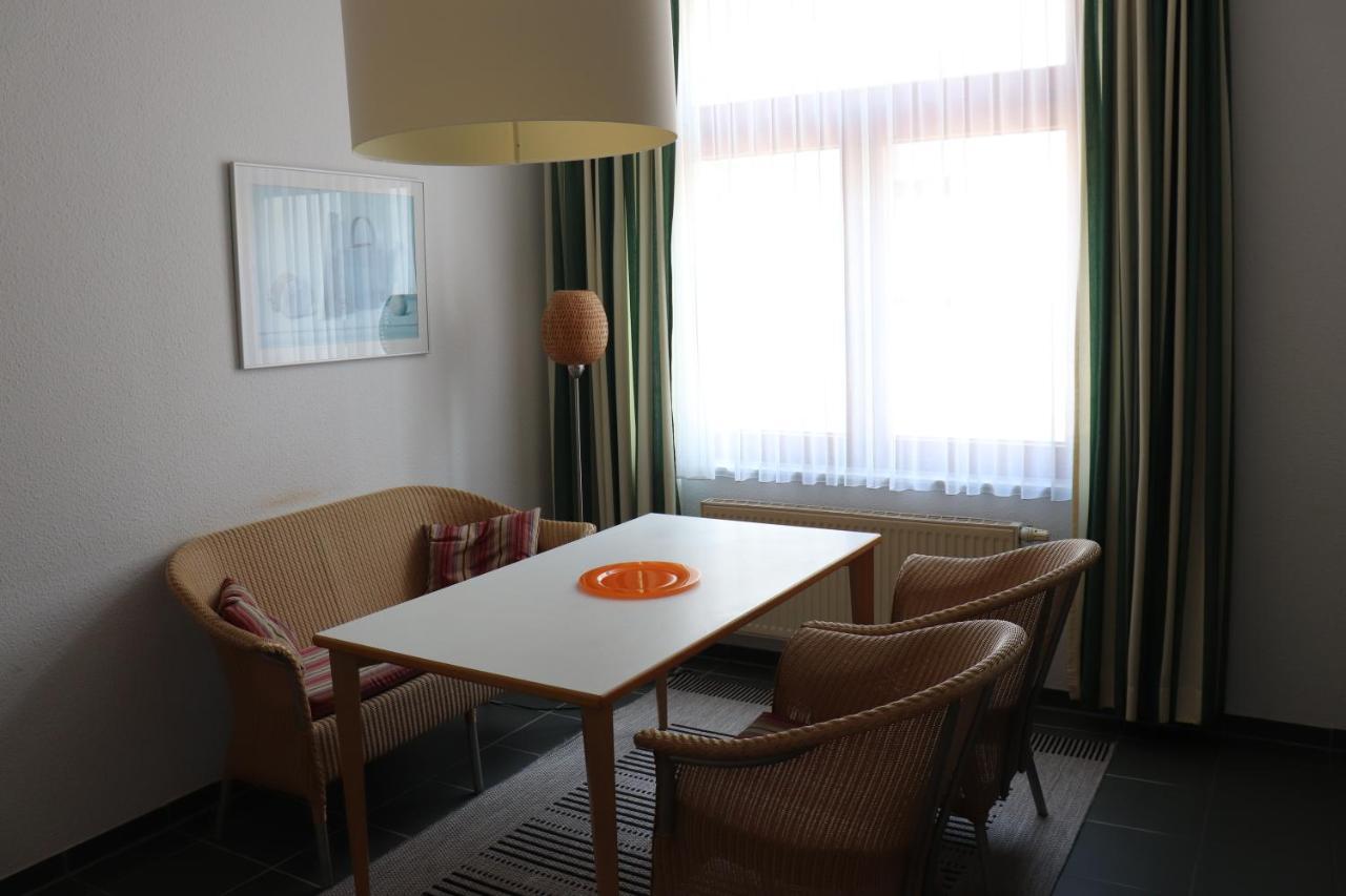Gaestehaus Germania Wangerooge Bagian luar foto